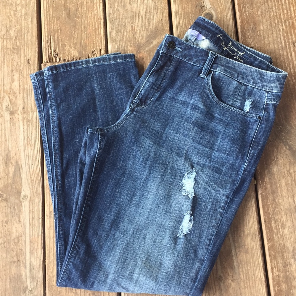 Destressed Jeans